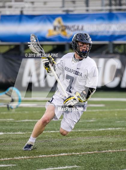 Thumbnail 3 in Massapequa vs. Mamaroneck (NYSPHSAA Class A Semifinal) photogallery.