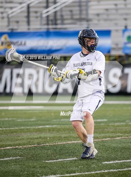 Thumbnail 2 in Massapequa vs. Mamaroneck (NYSPHSAA Class A Semifinal) photogallery.