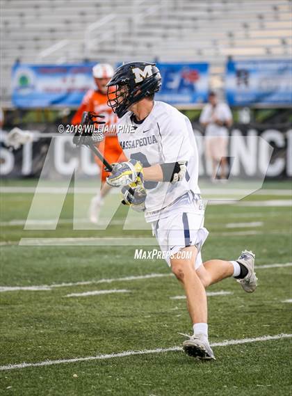 Thumbnail 2 in Massapequa vs. Mamaroneck (NYSPHSAA Class A Semifinal) photogallery.