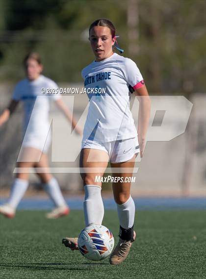 Thumbnail 1 in North Tahoe vs Virgin Valley (3A State Semifinals) photogallery.