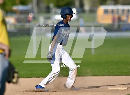 Thumbnail 3 in Metea Valley @ Neuqua Valley photogallery.