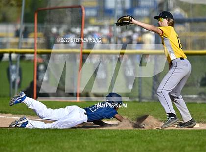 Thumbnail 1 in Metea Valley @ Neuqua Valley photogallery.