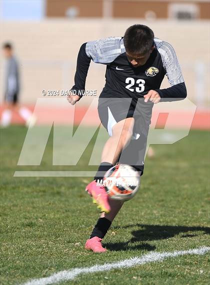 Thumbnail 3 in Knight vs. Dunn photogallery.