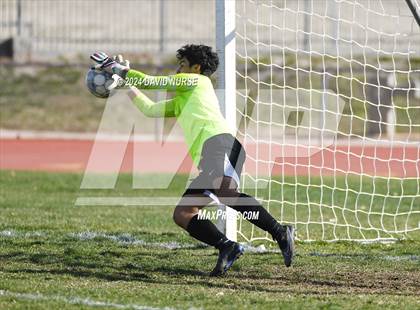 Thumbnail 2 in Knight vs. Dunn photogallery.