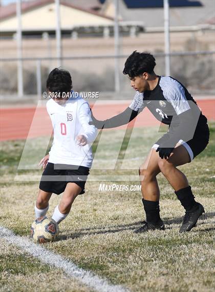 Thumbnail 3 in Knight vs. Dunn photogallery.