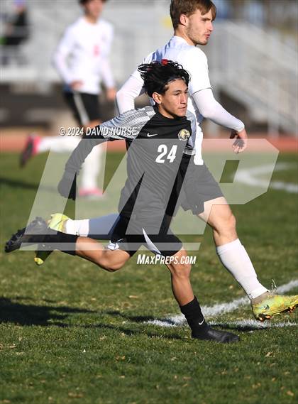 Thumbnail 3 in Knight vs. Dunn photogallery.