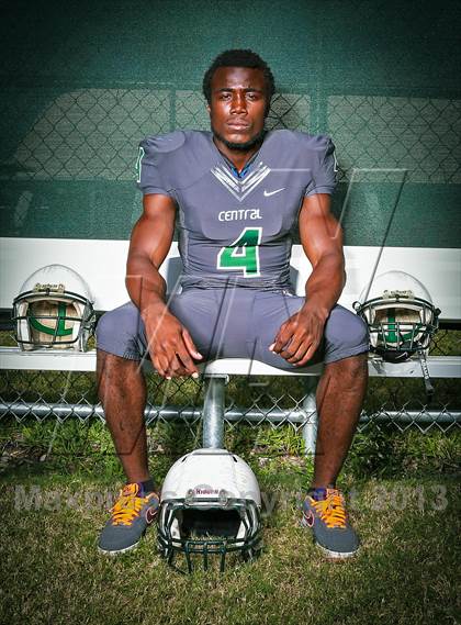 Thumbnail 3 in Central (Preseason Top 25 Photo Shoot)  photogallery.