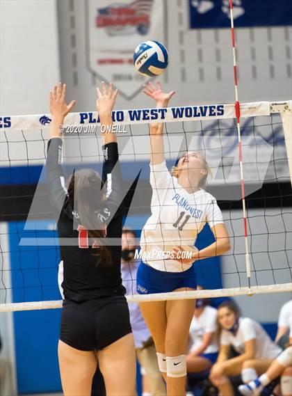Thumbnail 3 in Coppell @ Plano West photogallery.