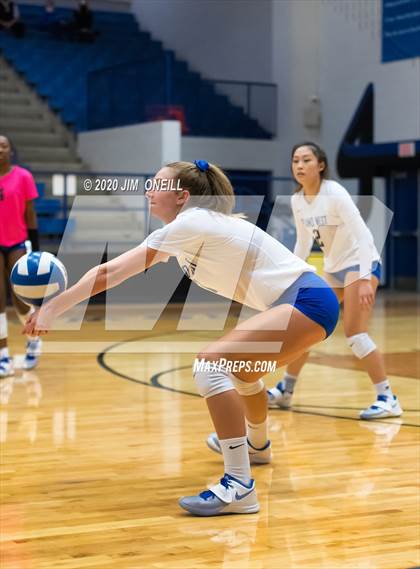 Thumbnail 2 in Coppell @ Plano West photogallery.