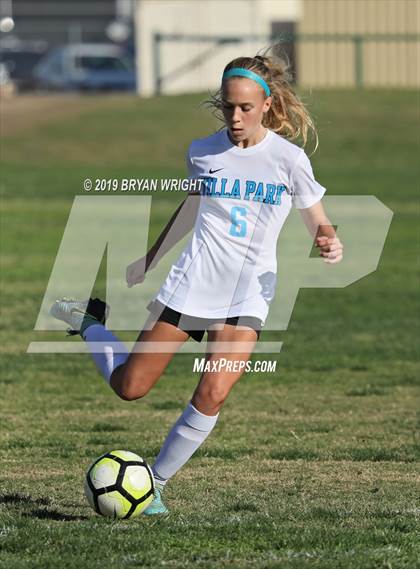Thumbnail 1 in Villa Park @ El Dorado photogallery.