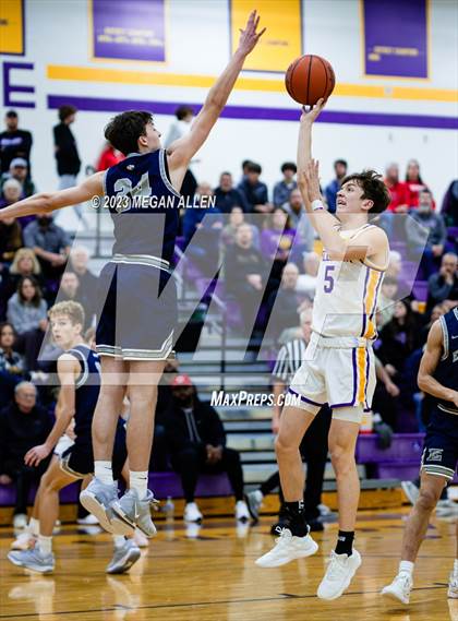 Thumbnail 2 in Edgewood @ Bellbrook photogallery.
