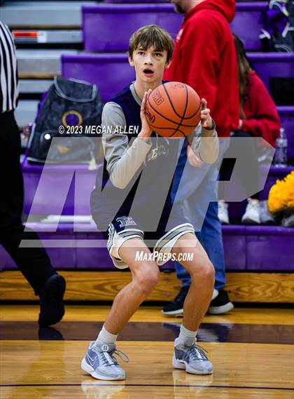 Thumbnail 1 in Edgewood @ Bellbrook photogallery.
