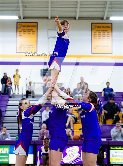 Thumbnail 3 in Edgewood @ Bellbrook photogallery.