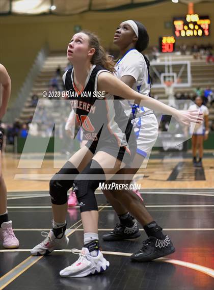 Thumbnail 1 in Bethlehem Central vs. Albany (NYSPHSAA 2A Section 2 Final) photogallery.