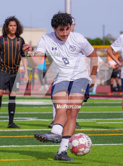 Thumbnail 2 in Glendale Prep Academy vs. Dysart photogallery.