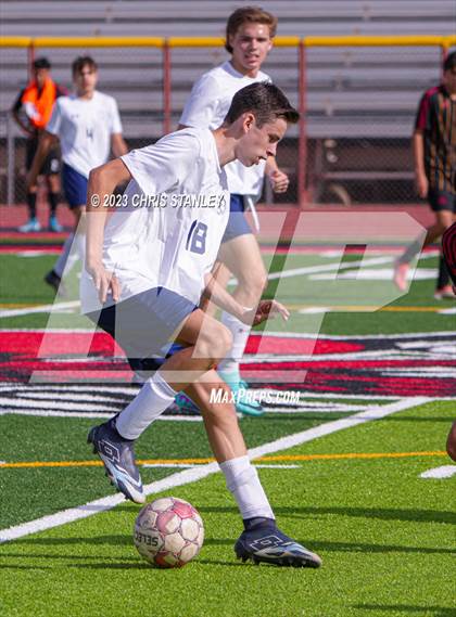 Thumbnail 3 in Glendale Prep Academy vs. Dysart photogallery.
