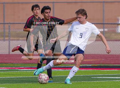Thumbnail 3 in Glendale Prep Academy vs. Dysart photogallery.