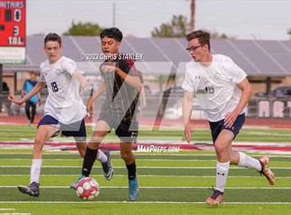 Thumbnail 3 in Glendale Prep Academy vs. Dysart photogallery.