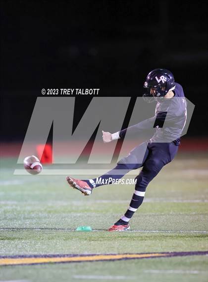 Thumbnail 2 in Le Roy vs. Attica/Alexander (NYSPHSAA Section V Class C Final) photogallery.