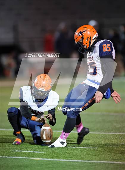 Thumbnail 3 in Le Roy vs. Attica/Alexander (NYSPHSAA Section V Class C Final) photogallery.