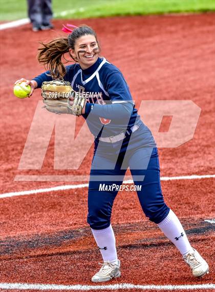 Thumbnail 1 in Topeka vs Olathe North (KSHSAA 6A Championship) photogallery.