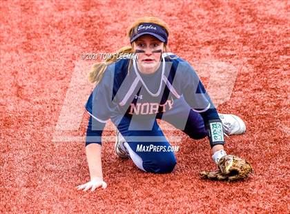 Thumbnail 3 in Topeka vs Olathe North (KSHSAA 6A Championship) photogallery.