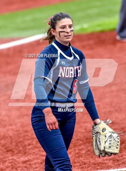Thumbnail 2 in Topeka vs Olathe North (KSHSAA 6A Championship) photogallery.