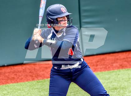 Thumbnail 2 in Topeka vs Olathe North (KSHSAA 6A Championship) photogallery.
