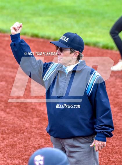 Thumbnail 2 in Topeka vs Olathe North (KSHSAA 6A Championship) photogallery.