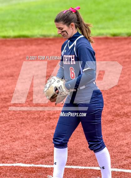 Thumbnail 2 in Topeka vs Olathe North (KSHSAA 6A Championship) photogallery.