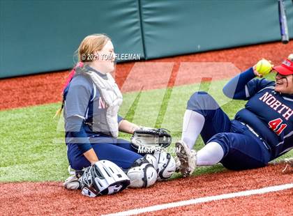 Thumbnail 1 in Topeka vs Olathe North (KSHSAA 6A Championship) photogallery.