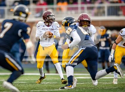 Thumbnail 1 in Montini Catholic @ Sterling (IHSA 5A Semifinal) photogallery.