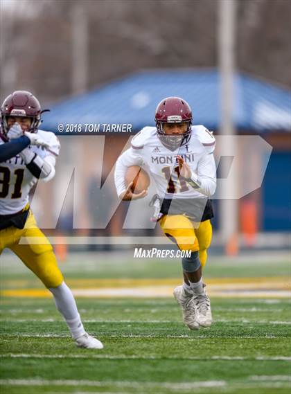 Thumbnail 3 in Montini Catholic @ Sterling (IHSA 5A Semifinal) photogallery.