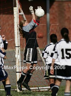 Thumbnail 3 in Pioneer vs Nevada Union (Kennedy Tournament) photogallery.