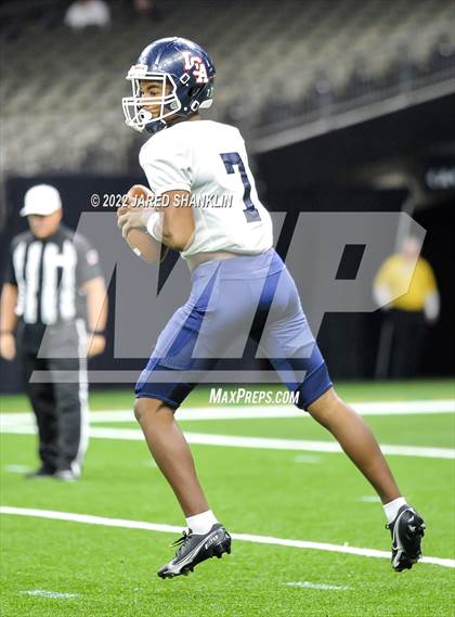 Thumbnail 2 in St. Thomas More vs. Lafayette Christian Academy(LHSAA Division II Select Final) photogallery.