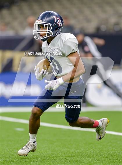 Thumbnail 1 in St. Thomas More vs. Lafayette Christian Academy(LHSAA Division II Select Final) photogallery.