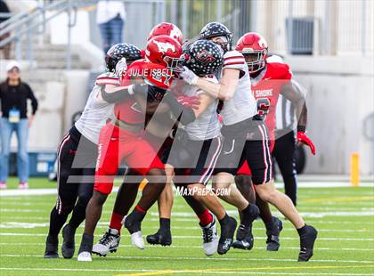 Thumbnail 3 in Lake Travis vs. North Shore (UIL 6A D1 Football Semifinals) photogallery.