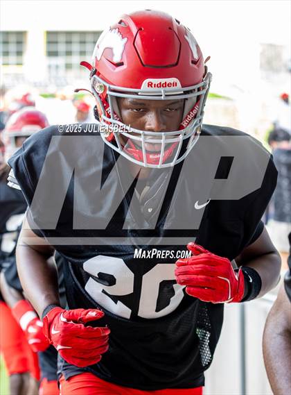 Thumbnail 2 in Lake Travis vs. North Shore (UIL 6A D1 Football Semifinals) photogallery.