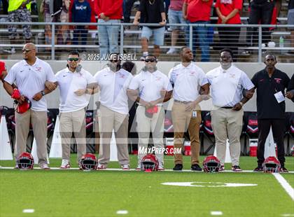 Thumbnail 1 in Lake Travis vs. North Shore (UIL 6A D1 Football Semifinals) photogallery.