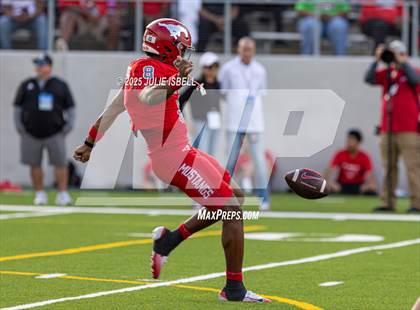 Thumbnail 3 in Lake Travis vs. North Shore (UIL 6A D1 Football Semifinals) photogallery.