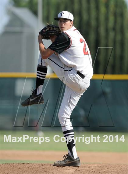 Thumbnail 1 in La Habra @ Troy photogallery.