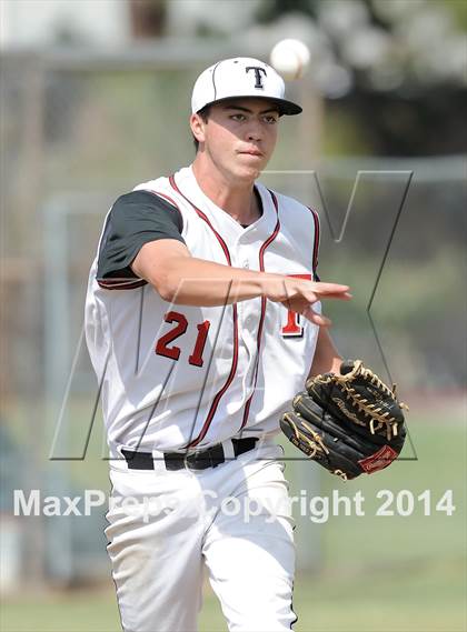Thumbnail 1 in La Habra @ Troy photogallery.