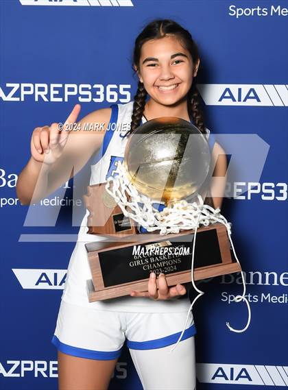 Thumbnail 1 in O'Connor vs. Perry (AIA 6A Final - Awards) photogallery.