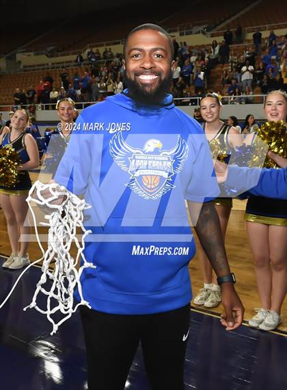 Thumbnail 1 in O'Connor vs. Perry (AIA 6A Final - Awards) photogallery.
