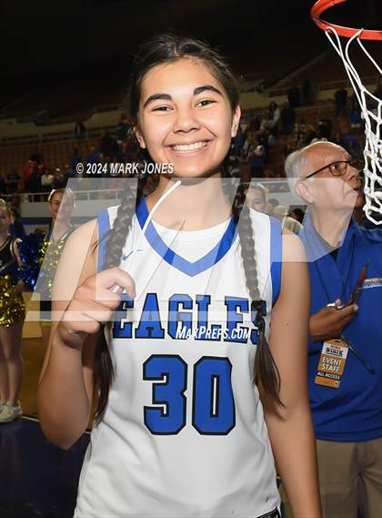 Thumbnail 1 in O'Connor vs. Perry (AIA 6A Final - Awards) photogallery.