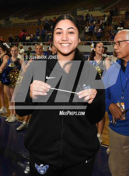 Thumbnail 3 in O'Connor vs. Perry (AIA 6A Final - Awards) photogallery.