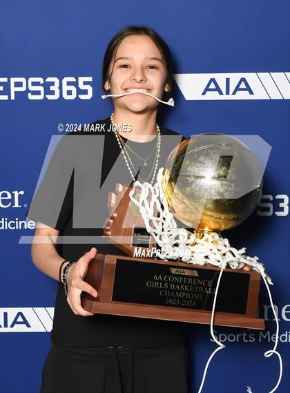 Thumbnail 1 in O'Connor vs. Perry (AIA 6A Final - Awards) photogallery.