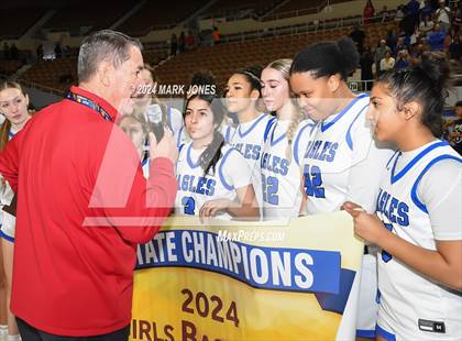 Thumbnail 1 in O'Connor vs. Perry (AIA 6A Final - Awards) photogallery.