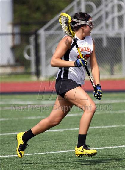 Thumbnail 1 in Amherst Central vs East Aurora (Section 5 Class C Final) photogallery.