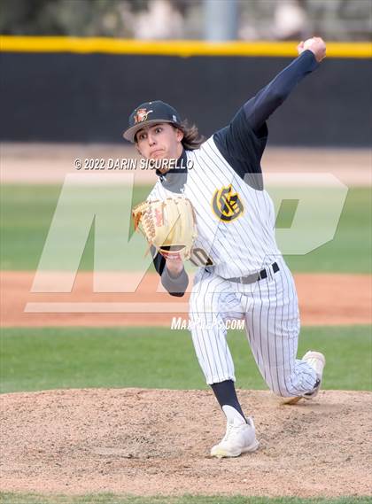 Thumbnail 2 in Gilbert vs. Desert Ridge (Bob Everett Classic) photogallery.